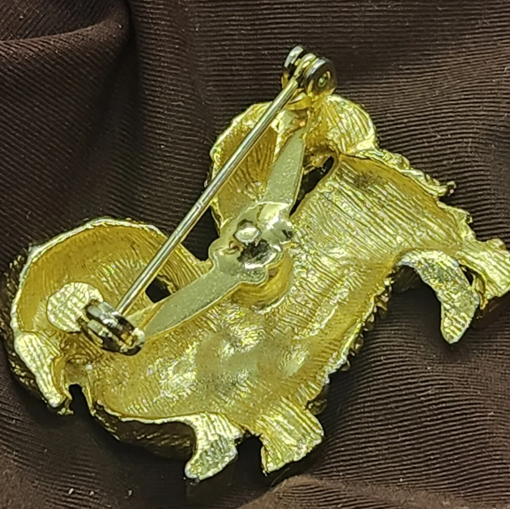 NEMO Maltese Pekinese Pin Brooch Rhinestone Eyes